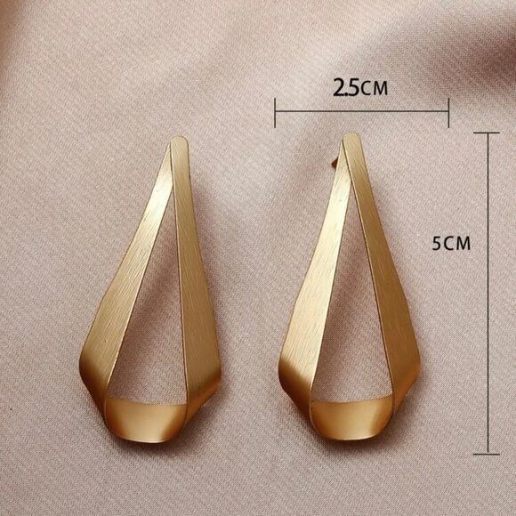 Tear Drop Statement Earrings - Picture 4 of 4